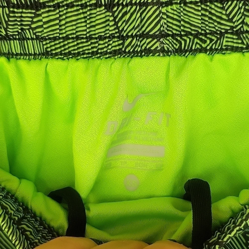 Nike Dri-Fit Tempo Running Athletic Shorts Neon Green/Black Size XSmall